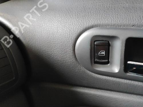 Used Right front window switch Right front window switch VW PASSAT B5.5 Variant (3B6) 1.9 TDI 4motion (130 hp) 31050764 31050764