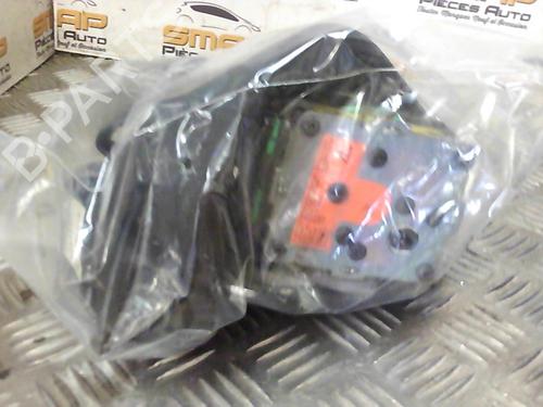 Used Front right belt tensioner TOYOTA YARIS (_P9_) 1.4 D-4D (NLP90_, NLP90R) (90 hp) 21978433