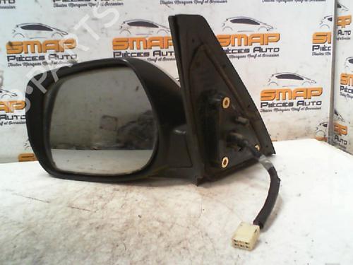 Retrovisor izquierdo TOYOTA RAV 4 II (_A2_) 2.0 D 4WD (CLA20_, CLA21_, CLA20R, CLA21R) | BP19891288C26 