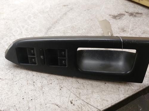 Left front window switch VW TOURAN (1T1, 1T2) 2.0 TDI 16V | BP22235449I27 