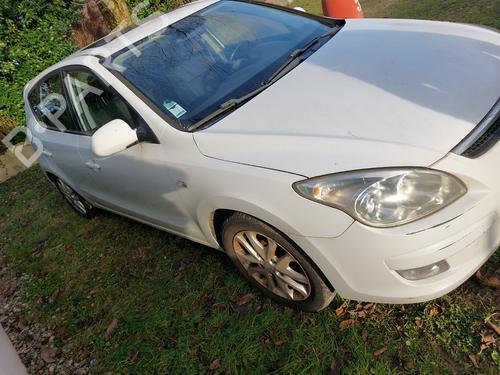 Switch HYUNDAI i30 (FD) 1.6 CRDi | BP26431452I30 