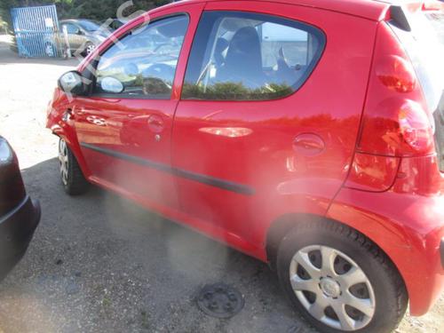 Right taillight PEUGEOT 107 (PM_, PN_) 1.0 | BP19884580C35 