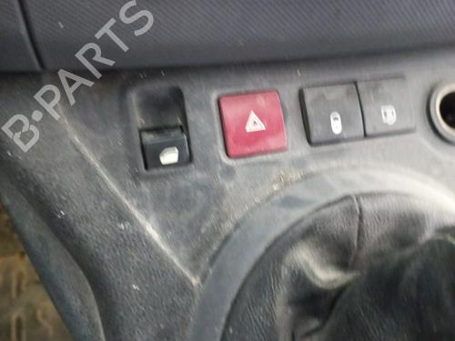 Used Left front window switch Left front window switch CITROËN BERLINGO Box Body/MPV (B9) 1.6 HDi / BlueHDi 75 (75 hp) 31045555 31045555