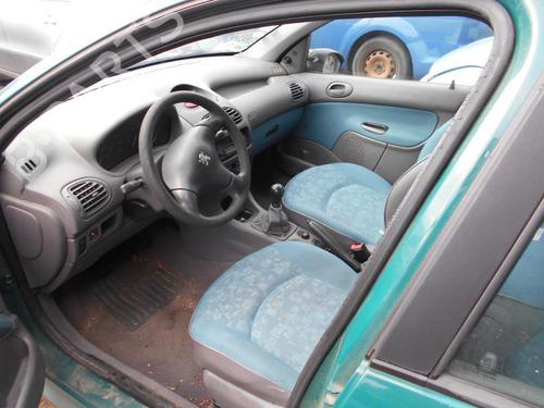 Højre baglygte PEUGEOT 206 Hatchback (2A/C) 1.1 i | BP26526534C35 