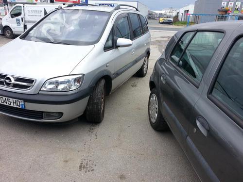 Right headlight OPEL ZAFIRA A MPV (T98) 2.2 DTI 16V (F75) | BP19895724C29 