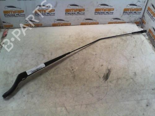 Used Front windshield wiper arm PEUGEOT 207 (WA_, WC_) 1.4 HDi (68 hp) 19895978