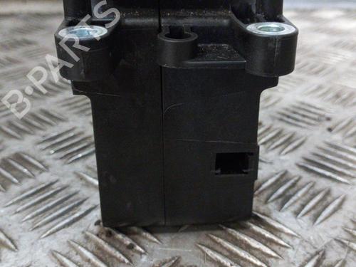 Used Gear lever PEUGEOT 308 II (LB_, LP_, LW_, LH_, L3_) 1.2 THP 130 (131 hp) 21979854