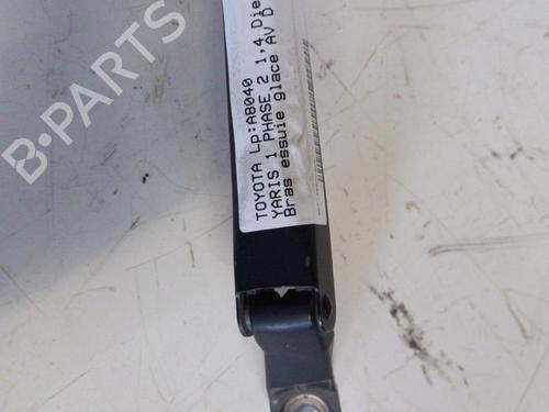 Front windshield wiper arm TOYOTA YARIS (_P1_) 1.4 D-4D (NLP10_, NLP10R) | BP19890323C143 