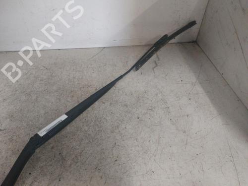 Used Front windshield wiper arm RENAULT CLIO IV (BH_) 1.5 dCi 75 (75 hp) 19892694