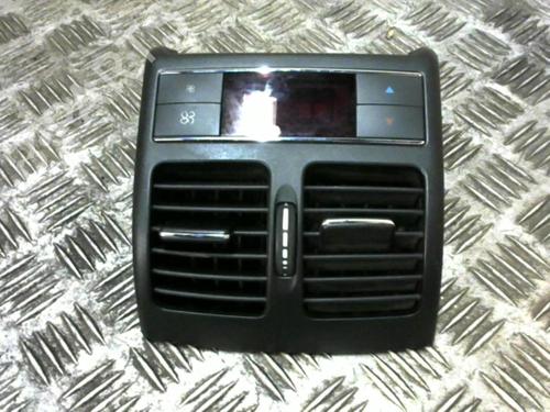 Used Climate control MERCEDES-BENZ C-CLASS (W204) C 220 CDI (204.002) (170 hp) 19882837