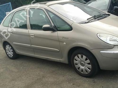 Left headlight CITROËN XSARA PICASSO (N68) 1.6 HDi | BP19883841C28 