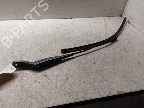 Used Front windshield wiper arm PEUGEOT 208 I (CA_, CC_) 1.5 BlueHDI 100 (102 hp) 21989623