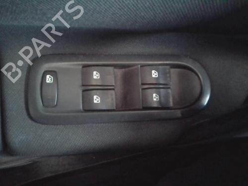 Used Left front window switch RENAULT SCÉNIC II (JM0/1_) [2003-2010]  19888774