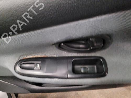 Used Right front window switch PEUGEOT 406 (8B) 1.8 16V (110 hp) 22235541