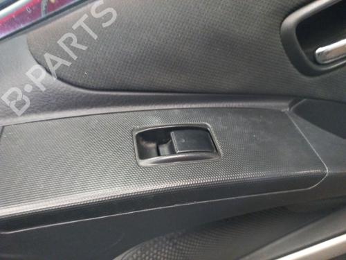 Used Right front window switch TOYOTA COROLLA Verso (ZER_, ZZE12_, R1_) 2.2 D-4D (AUR10_, AUR10R) (136 hp) 22653532