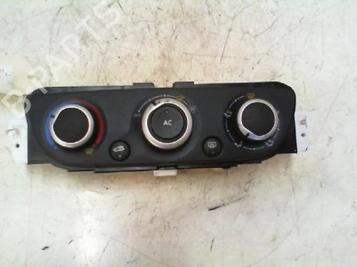 Used Climate control RENAULT MEGANE III Hatchback (BZ0/1_, B3_) 1.5 dCi (BZ0C) (90 hp) 21974790