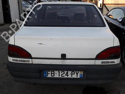 Right headlight PEUGEOT 306 (7B, N3, N5) 1.9 SLD | BP19893092C29 