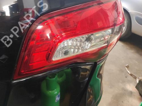 Used Right tailgate light Right tailgate light RENAULT KOLEOS I (HY_) 2.0 dCi 4x4 (HY0K) (150 hp) 31318145 31318145