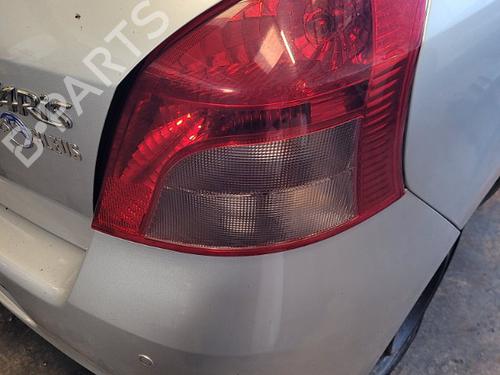 Used Right taillight TOYOTA YARIS (_P9_) 1.3 VVT-i (SCP90_, SCP90R) (87 hp) 23775370