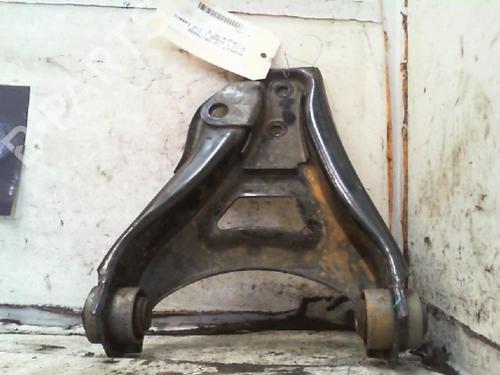 Venstre fortil bærearm RENAULT CLIO I (B/C57_, 5/357_) 1.2 (B/C/S57A, B/C57S, 5/357F, 5/357J, 5/357L, 5/357R) (58 hp) 21974262