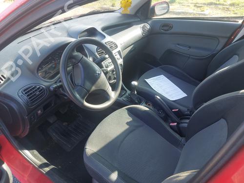 Faro izquierdo PEUGEOT 206 Hatchback (2A/C) 1.4 HDi eco 70 | BP27186164C28 