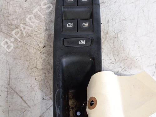 Used Left front window switch RENAULT MEGANE III Hatchback (BZ0/1_, B3_) 1.5 dCi (BZ0C) (90 hp) 21980210
