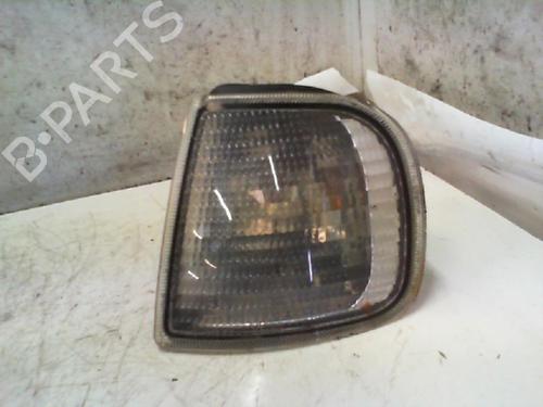 Used Left front indicator SEAT IBIZA II (6K1) 1.4 i (60 hp) 21974442