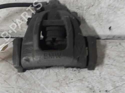 Used Right front brake caliper Right front brake caliper MINI MINI (R50, R53) Cooper (116 hp) 19897934 19897934