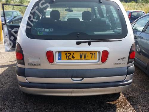 Right headlight RENAULT ESPACE III (JE0_) 2.0 16V (JE0N, JE0L, JE02) | BP19896300C29 