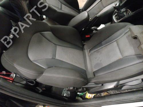 Used Right front seat AUDI A1 (8X1, 8XK) 1.6 TDI (105 hp) 25275163