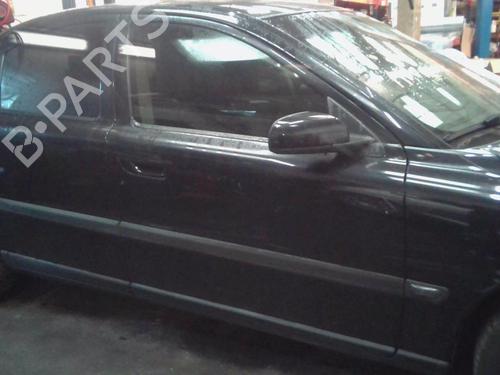Right front door VOLVO S60 I (384) 2.4 CDI 30796487