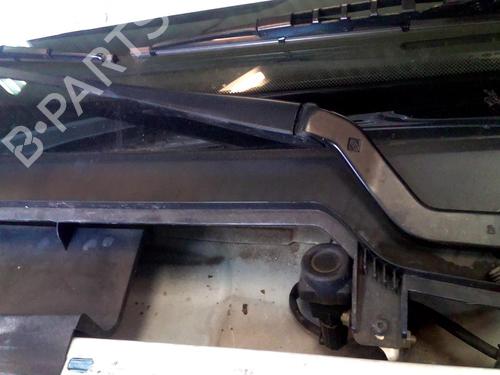 Used Front windshield wiper arm PEUGEOT 106 I (1A, 1C) [1991-1996]  19895189