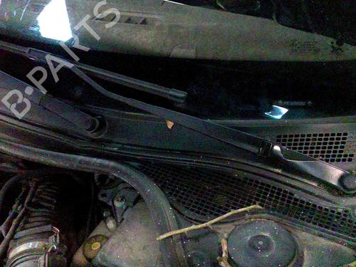 Used Front windshield wiper arm RENAULT LAGUNA III (BT0/1) 2.0 dCi (BT01, BT08, BT09, BT0E, BT0K, BT12, BT1C, BT1D,... (150 hp) 19898661
