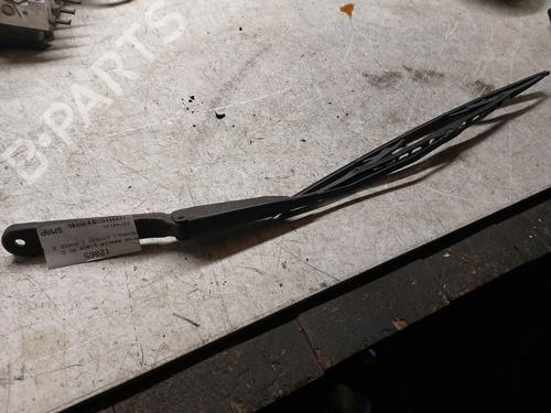 Used Front windshield wiper arm RENAULT KANGOO (KC0/1_) 1.5 dCi (84 hp) 21996822