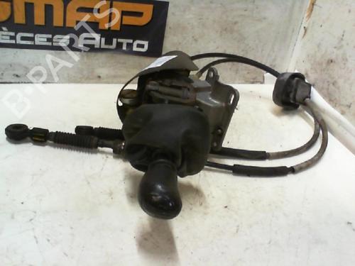 Used Gear lever RENAULT TRAFIC II Van (FL) [2001-2025]  21974636