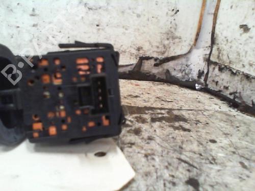 Used Headlight switch OPEL CORSA C (X01) 1.2 (F08, F68) (75 hp) 19891819