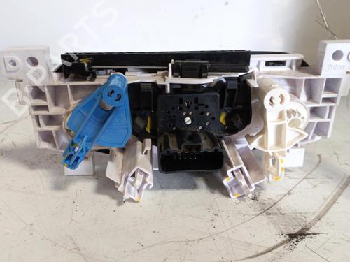 Used Climate control DACIA SANDERO 1.5 dCi (68 hp) 19894229