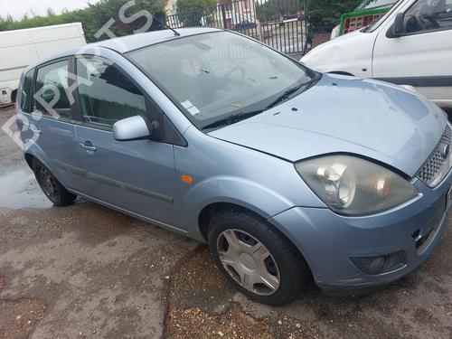 Right front fog light FORD FIESTA V (JH_, JD_) 1.6 16V | BP21171064C31 