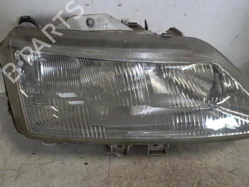 Used Right headlight RENAULT LAGUNA I (B56_, 556_) 2.2 dT (B569) (113 hp) 19897406