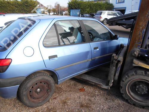 Højre baglygte PEUGEOT 306 Hatchback (7A, 7C, N3, N5)  | BP19889682C35 
