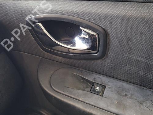 Høyre foran invendig håndtak RENAULT CLIO IV (BH_) 1.5 dCi 75 (75 hp) 26604562