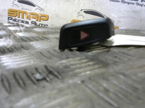 Used Warning switch AUDI A4 B8 (8K2) 2.0 TDI (143 hp) 19895351