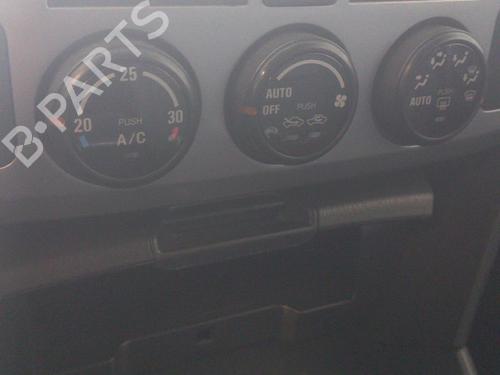AC-Styringsenhed/Manøvreenhed SUZUKI GRAND VITARA I (FT, HT) 2.0 HDI 110 16V 4x4 (SQ420D, TD83V) (109 hp) 19887482