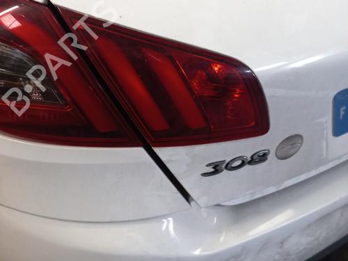 Used Left tailgate light PEUGEOT 308 II (LB_, LP_, LW_, LH_, L3_) 1.5 BlueHDi 130 (131 hp) 26618445