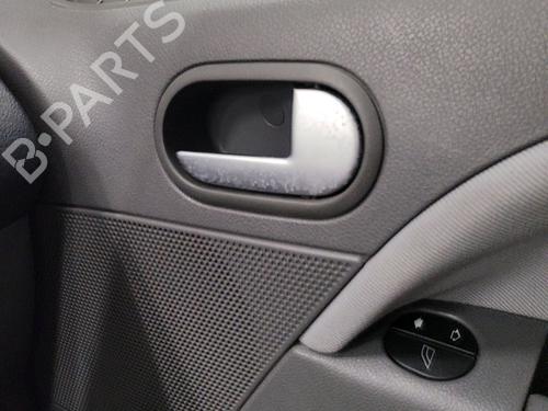 Højre fortil invendig håndtag FORD FIESTA V (JH_, JD_) 1.4 TDCi (68 hp) 22519140