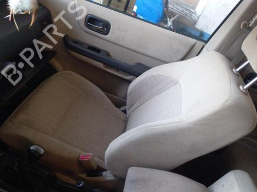 Used Right front seat NISSAN X-TRAIL I (T30) 2.2 Di 4x4 (114 hp) 21983876