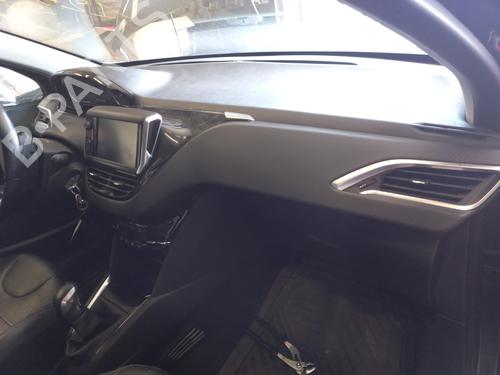 Used Dashboard Dashboard PEUGEOT 208 I (CA_, CC_) 1.2 THP 110 (110 hp) 24983979 24983979