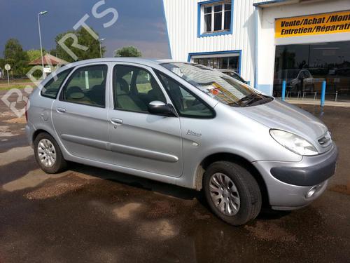 Right headlight CITROËN XSARA PICASSO (N68) 2.0 HDi | BP19896048C29 