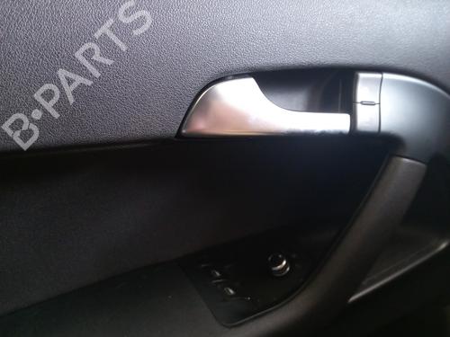 Used Front left interior door handle AUDI A3 (8P1) 1.6 TDI (105 hp) 26577754