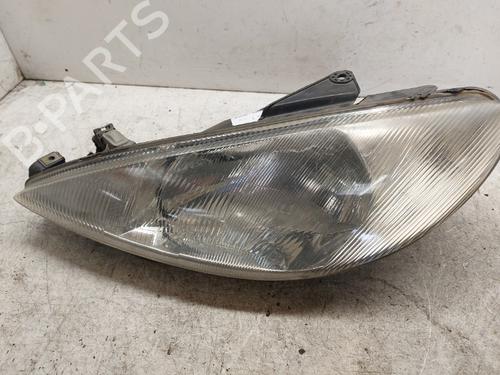 Venstre forlygte PEUGEOT 206 Hatchback (2A/C) 1.9 D (69 hp) 21989943